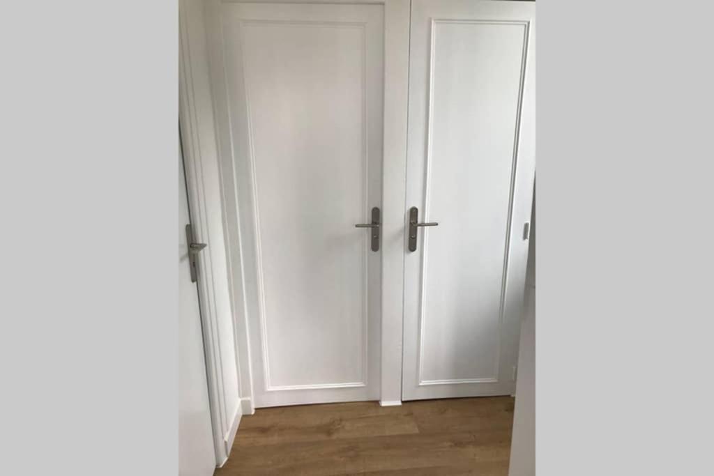 Le Nicole Apartment Chartres Bagian luar foto