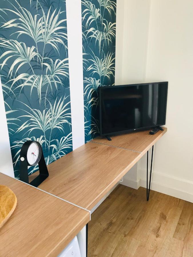 Le Nicole Apartment Chartres Bagian luar foto